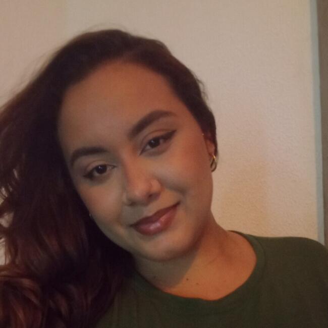 Babysitter in Salvador: Gennyfer