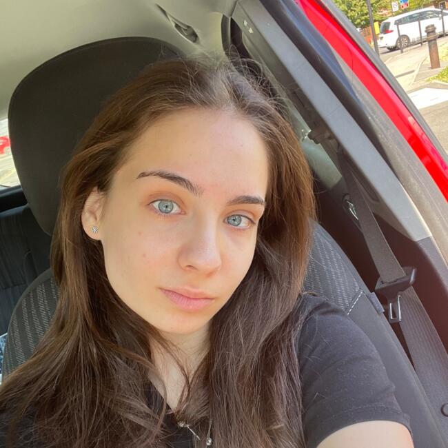 Babysitter in Northolt: Daria