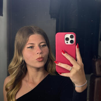 Babysitter in Camboriú: Yasmin