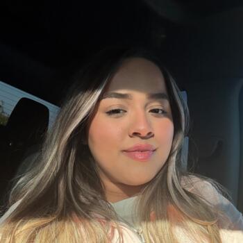 Babysitter in Reedley: Jazlyn