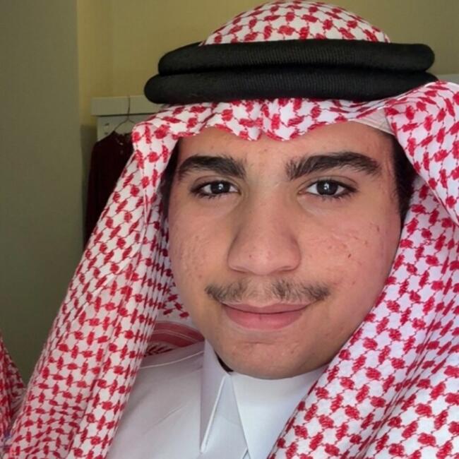 جليسة أطفال في الدمام: Ali