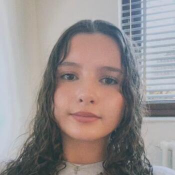 Babysitter in Namur: Chloé