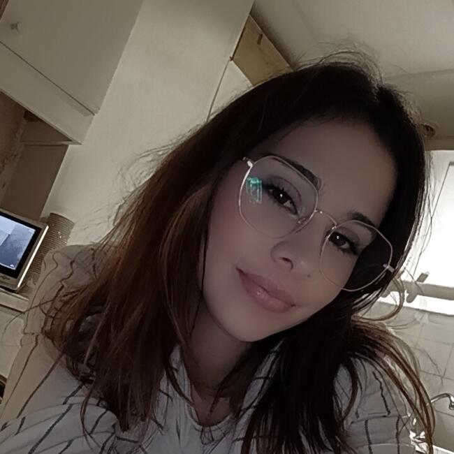 Babysitting job in Châtellerault: Angelina