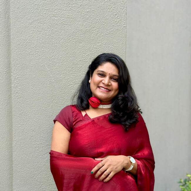 Babysitting job in Valsād: Priya