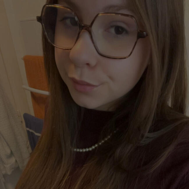 Babysitter in Tournai: Leelou