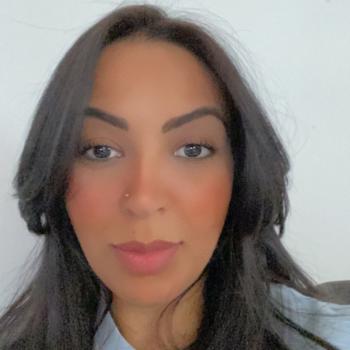 Baby-sitter in Bougival: Sahra
