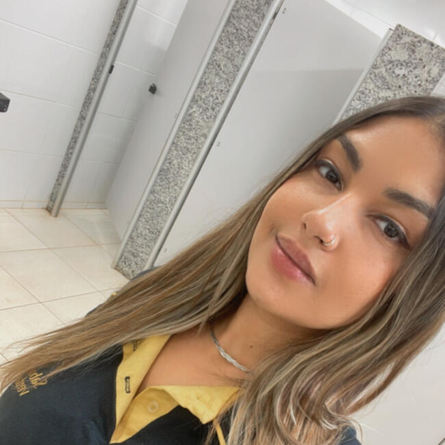 Emprego de babá em Brasília: Maria eduarda
