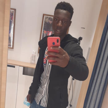 Trabalho de babysitting em Silves: Trabalho de babysitting Juelson