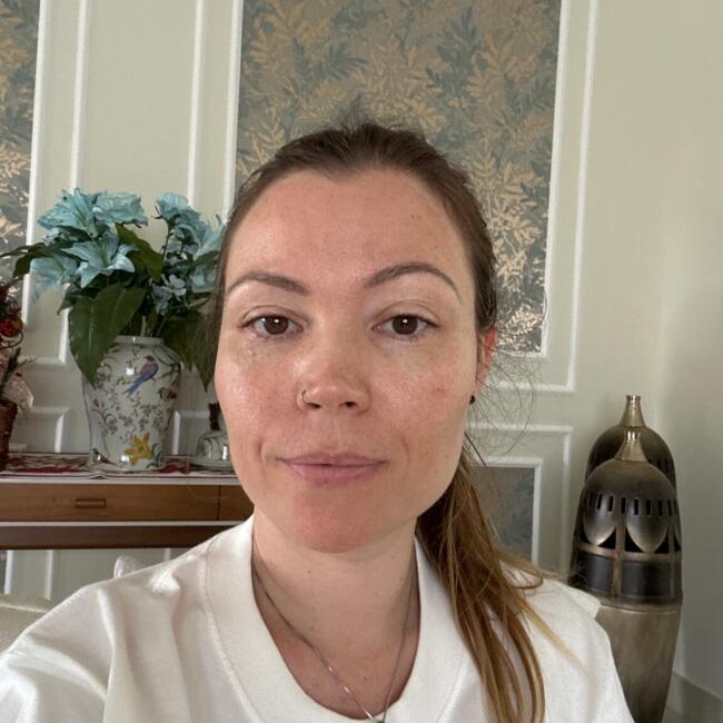 Babysitting job in Arujá: Mayara