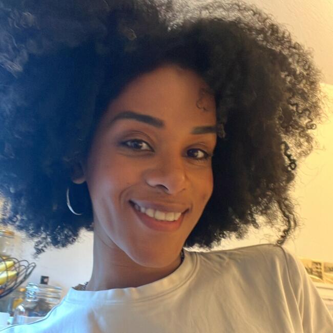 Babysitter in Zürich: Tatiane