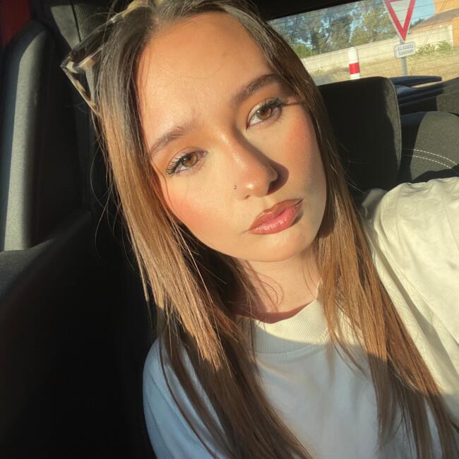 Babysitter in Orange: Abbygael