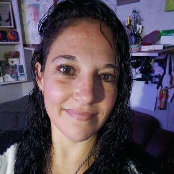 Babysitter στην περιοχή Τσιουντάντ ντε λα Κόστα: Valeria