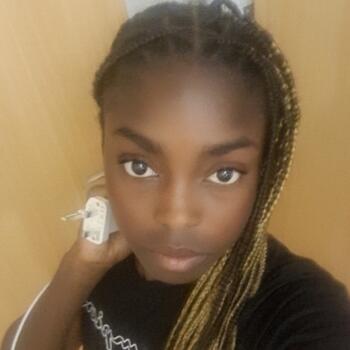 Babysitter in Croydon: Nyria