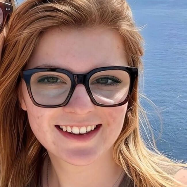 Babysitter in Saint-Georges-d'Hurtières: Lena