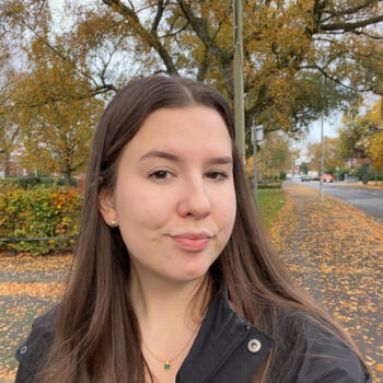 Babysitter in Manchester: Roxanne