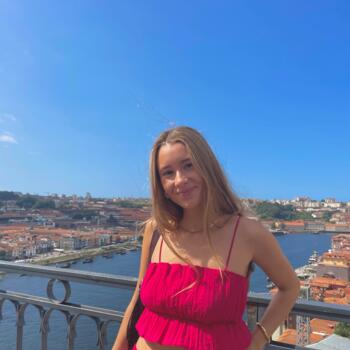 Babysitter em Porto: Clau