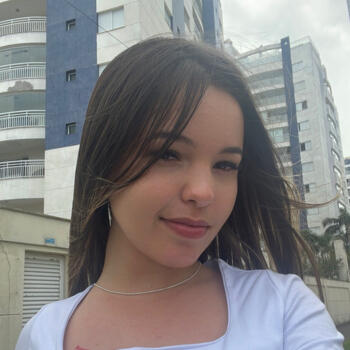 Babá em Bertioga: Thais