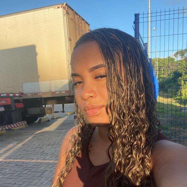 Babysitter in Salvador: Nathalia