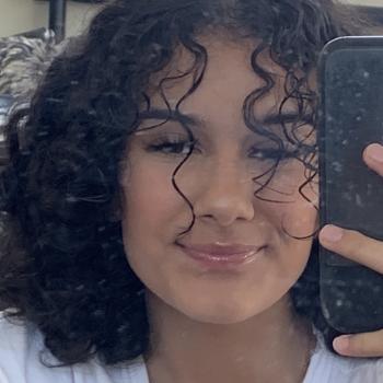 Babysitter Brisbane: Kenza