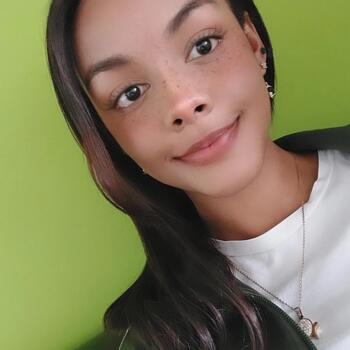 Babysitter in Yumbo: Daniella