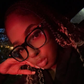 Babysitter in London: Savanna