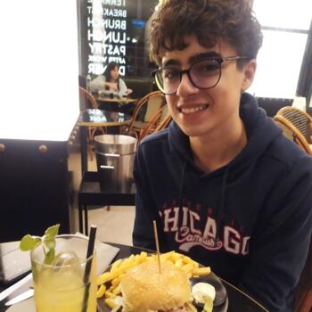 Babysitter in Montlouis-sur-Loire: Pierrick