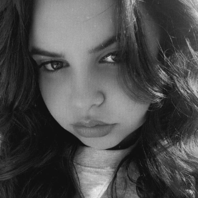 Babysitter a Terni: Emanuela