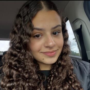 Babysitter in Curitiba: Bianca