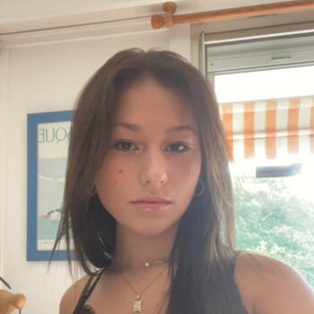 Babysitter in Toulouse: Emma