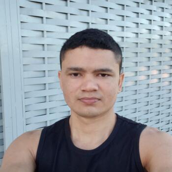 Emprego de babá em Brasília: emprego de babá Gustavo Maia