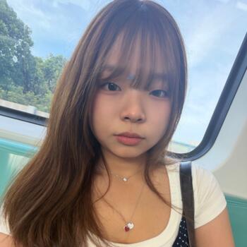 Babysitter in Singapore: Isabelle