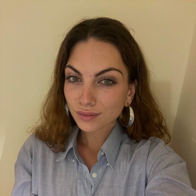Babysitter in Gżira: Angelica