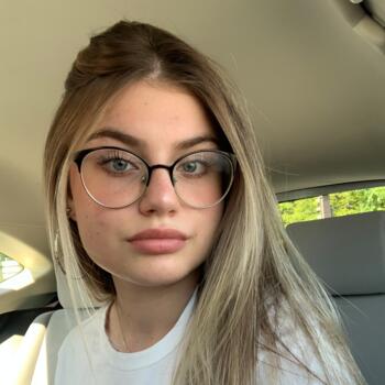 Baby-sitter in Le Chesnay: Olga