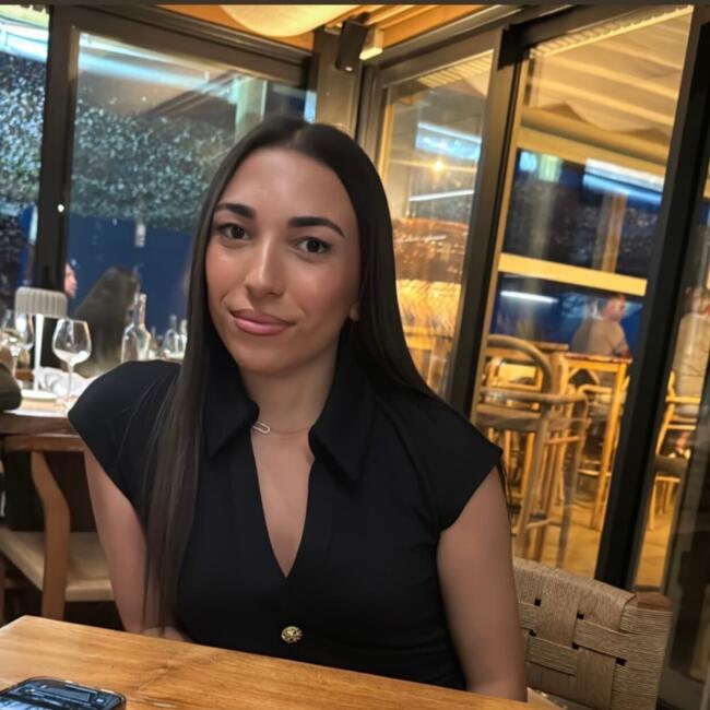 Babysitter in Vannes: Iliana