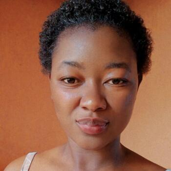 Babysitter in Barberton: Queen