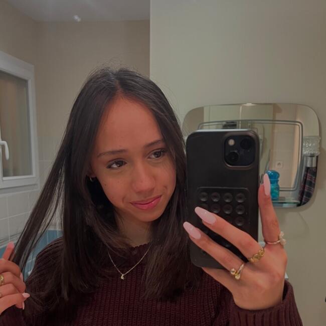 Babysitter in Angers: Jade