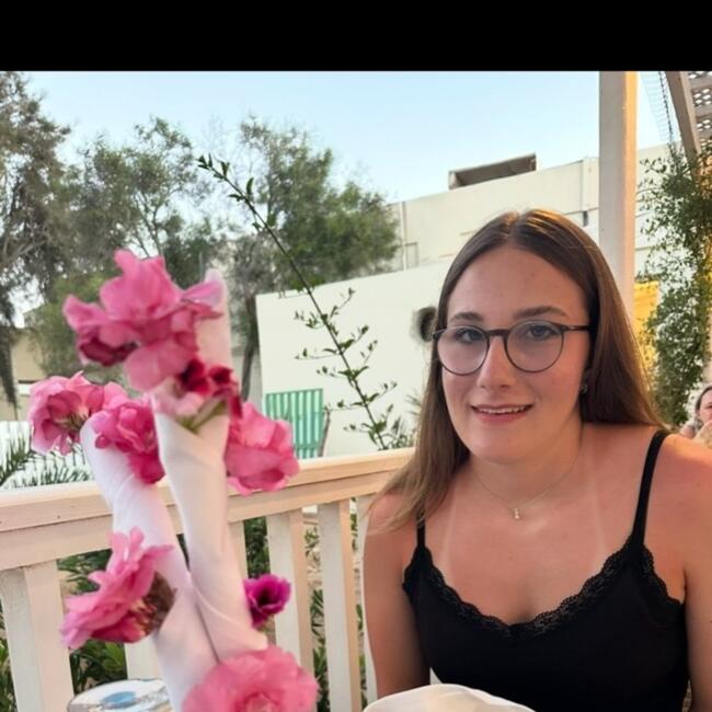 Babysitter στην περιοχή Μοντρέ: Aurélie