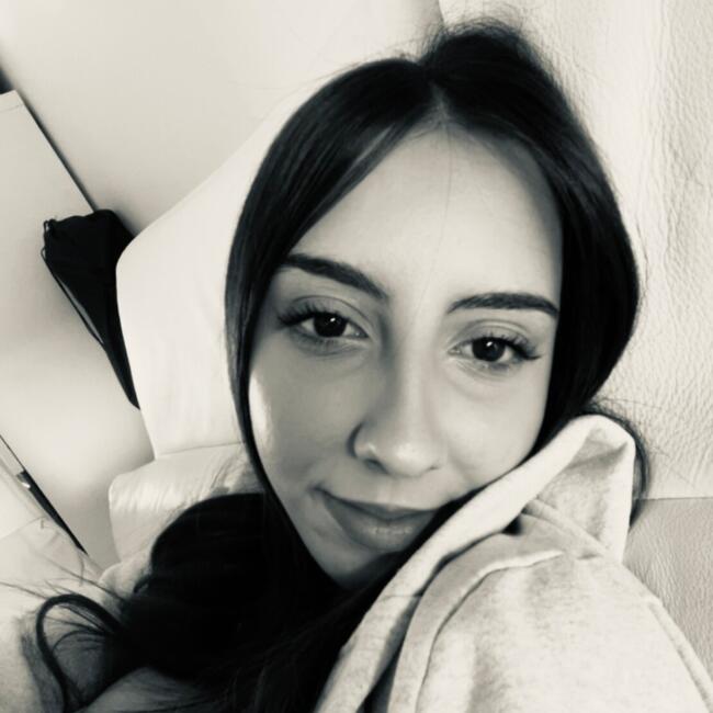 Babysitter em Vila Moreira: Luana