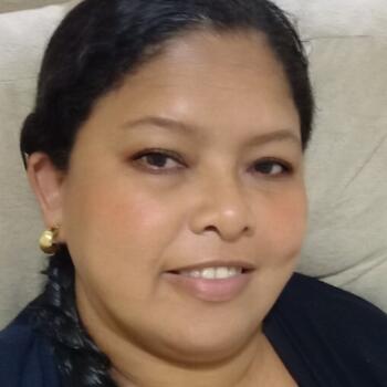 Babysitter in Senador Georgino Avelino: Roseane