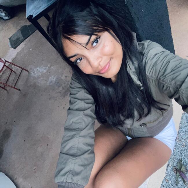 Babysitter in Luziânia: Yhasmym