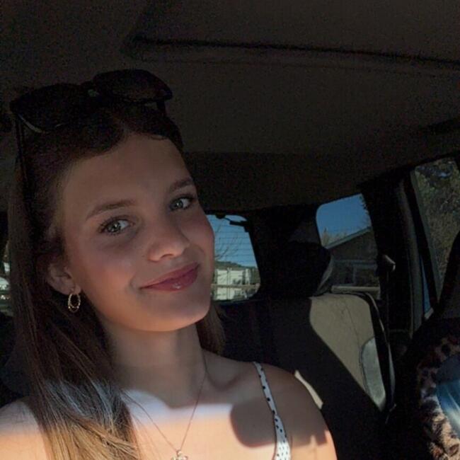 Babysitter in Tehachapi: Ema