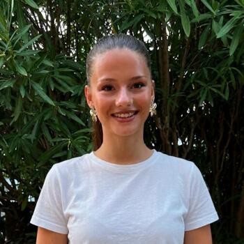Babysitter in Tours: Léane
