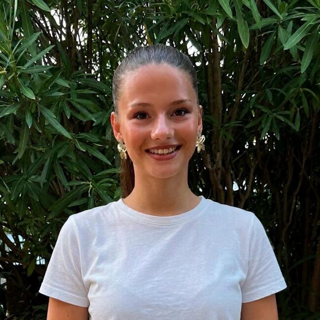 Babysitter in Tours: Léane