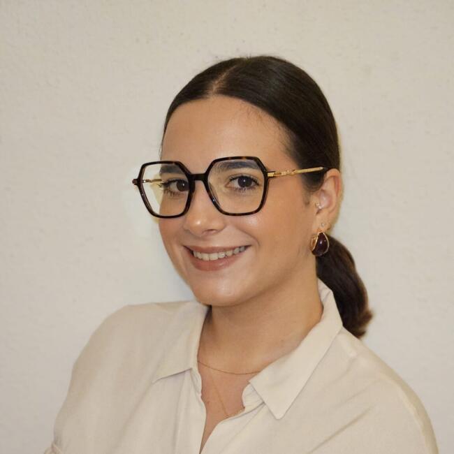 Babysitter in Geneva: Léonie