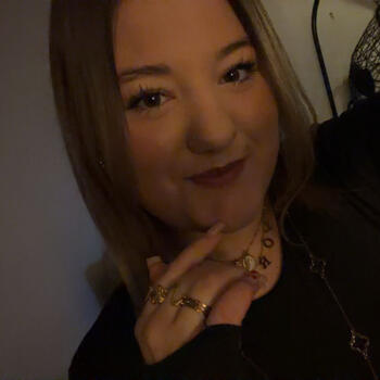 Babysitter in Velosnes: Lorena