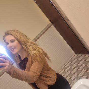 Babysitting job in Delmar: babysitting job Kya