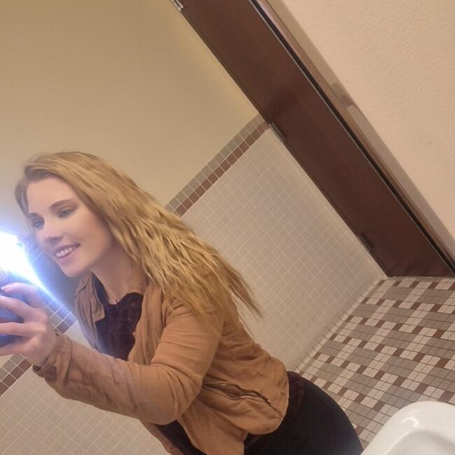 Babysitting job in Delmar: Kya