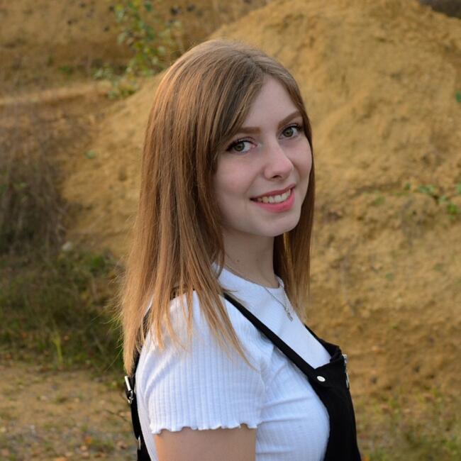 Babysitter in Tintigny: Elisa