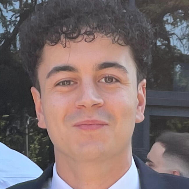 Babá em Granada: Pedro Almagro