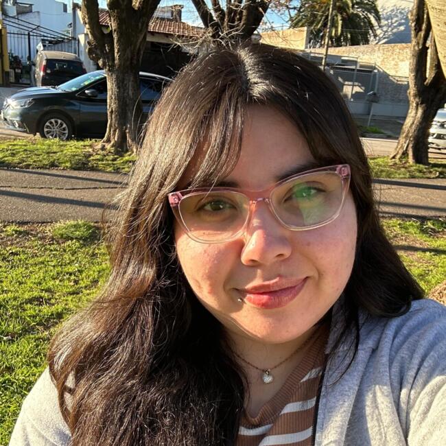 Babysitter in Almirante Brown: Leila
